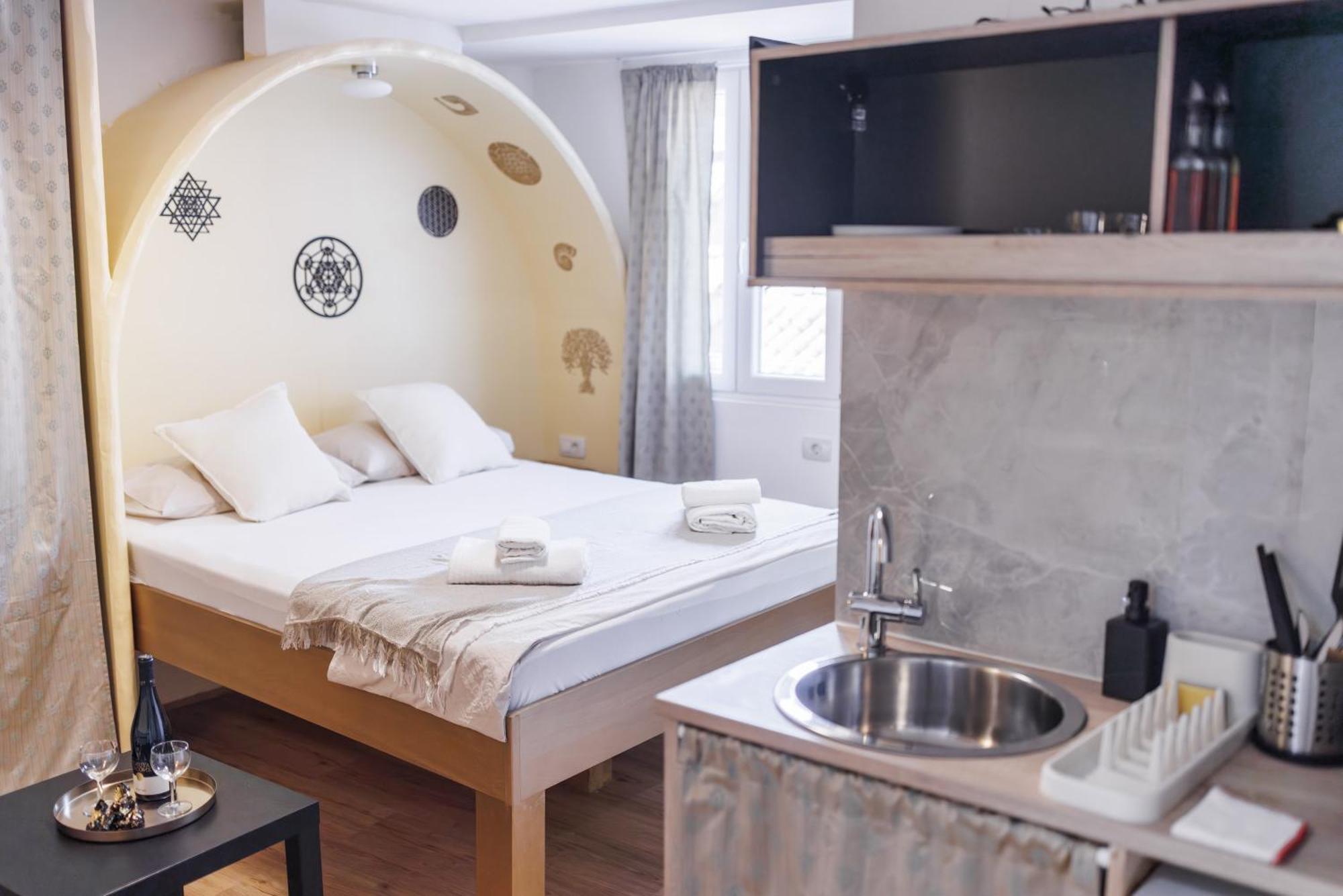 Plutus Apartments And Rooms With Free Parking Koper Exterior photo