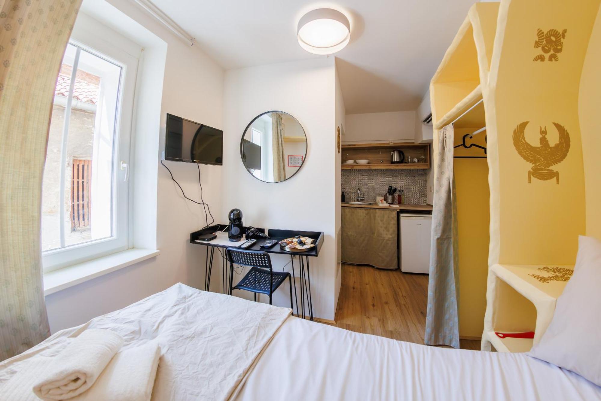 Plutus Apartments And Rooms With Free Parking Koper Exterior photo